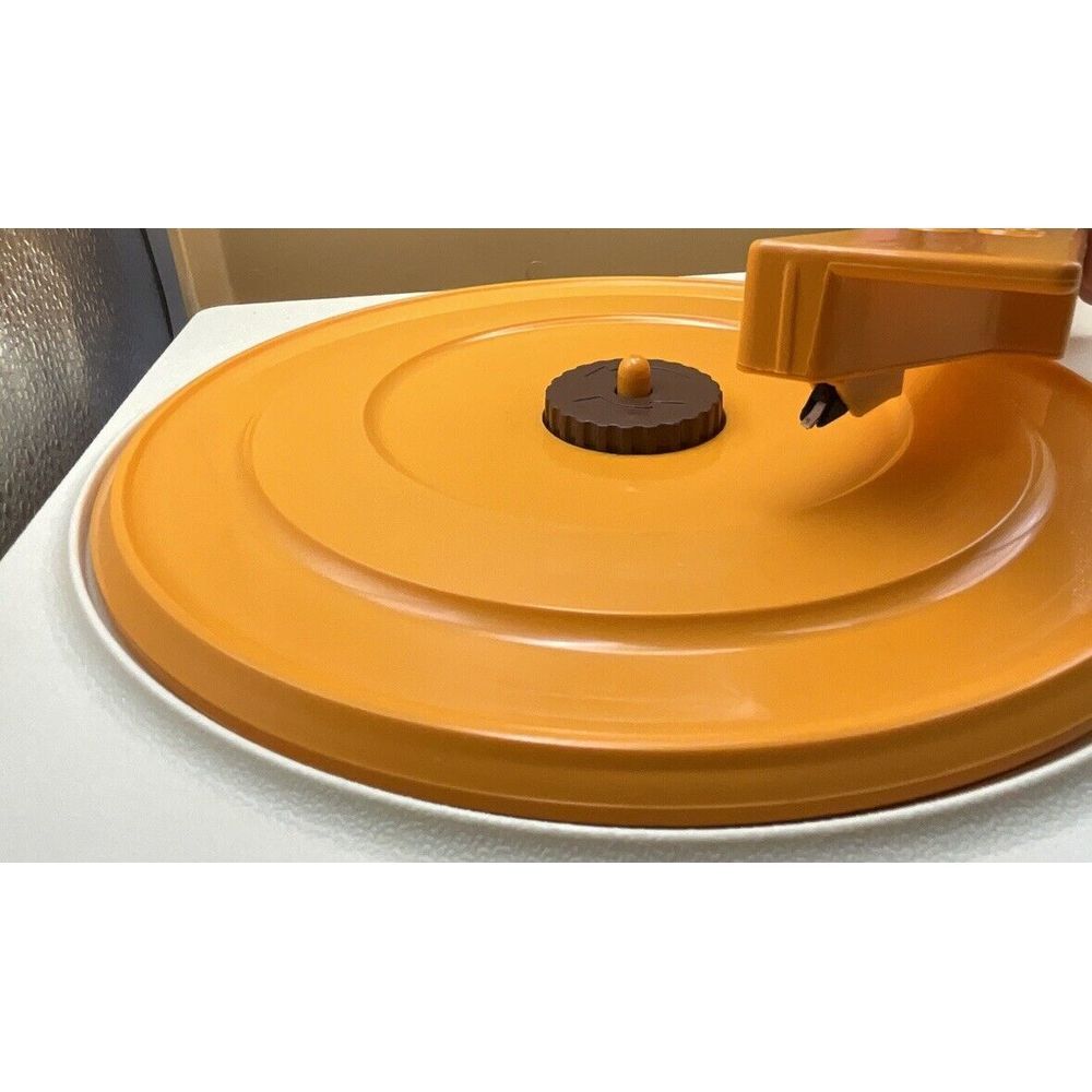 Tested VINTAGE Fisher~Price‎ #825 Phonograph Record Player - Picture 11 of 12